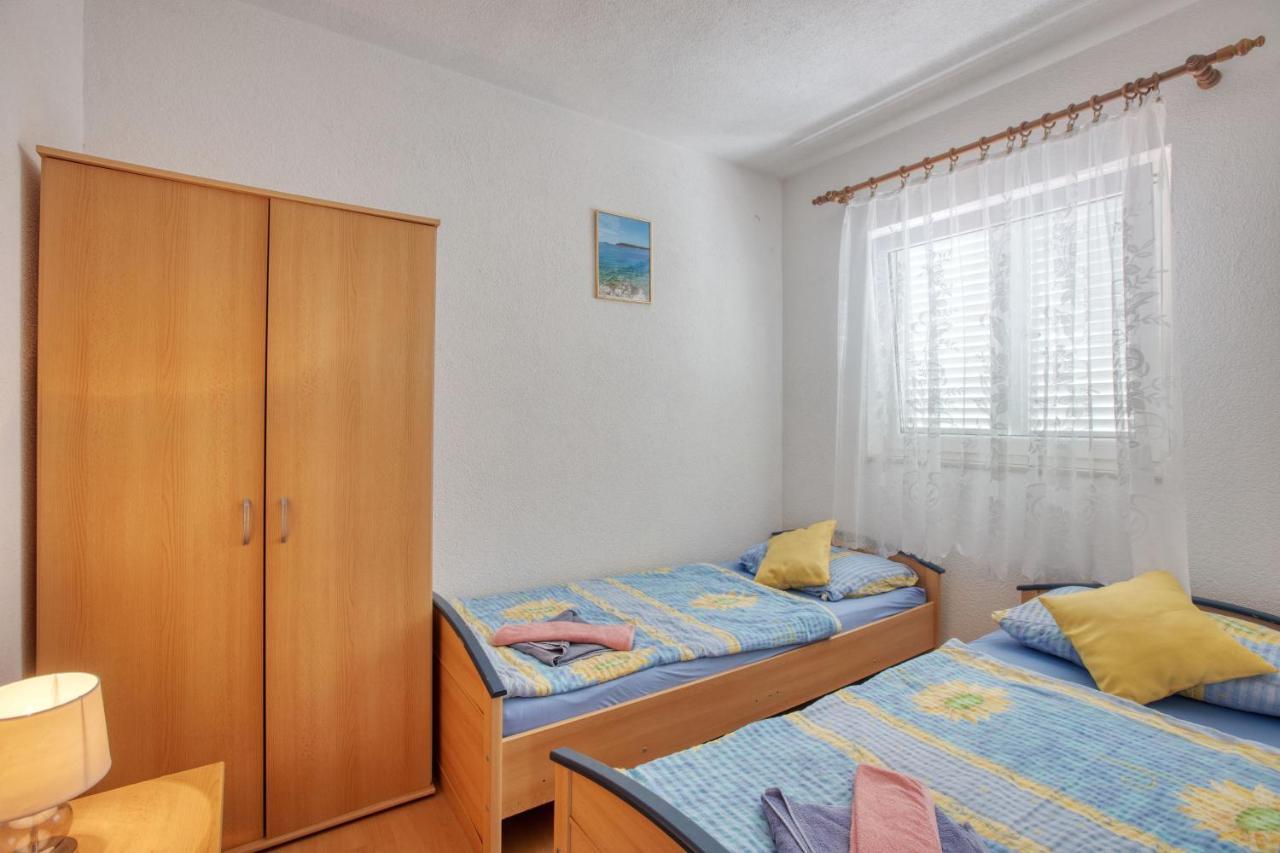 Apartments With A Parking Space Zablace, Sibenik - 4219 Exterior photo