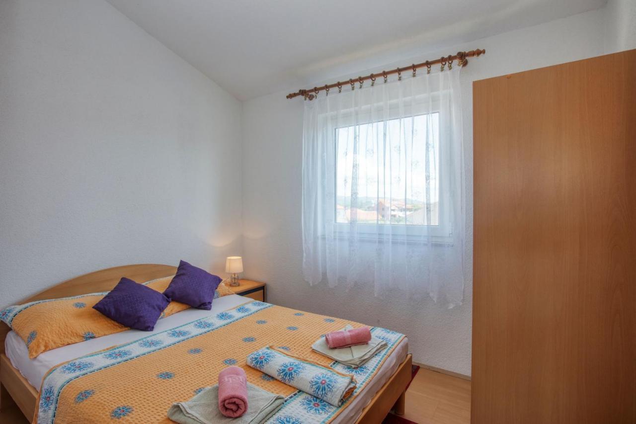 Apartments With A Parking Space Zablace, Sibenik - 4219 Exterior photo